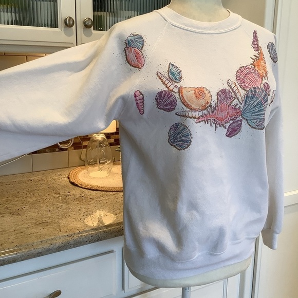 Catalina Island Vintage Hanes White Crewneck California Seashells Sz Medium - Picture 3 of 10